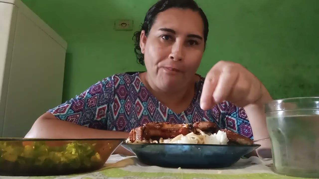 Vamos comer almoçar 😋🍲😋 boa tarde 🕊️🙌🏽❤️