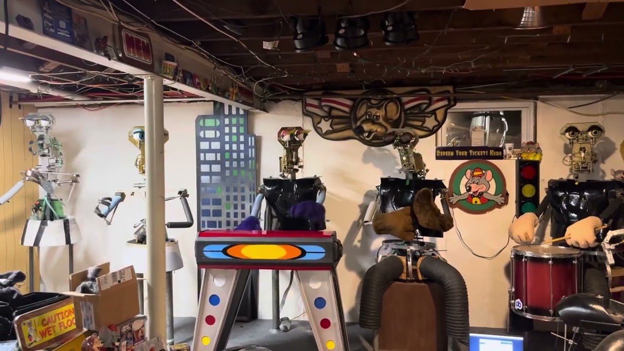 Cyberamic stage set up
