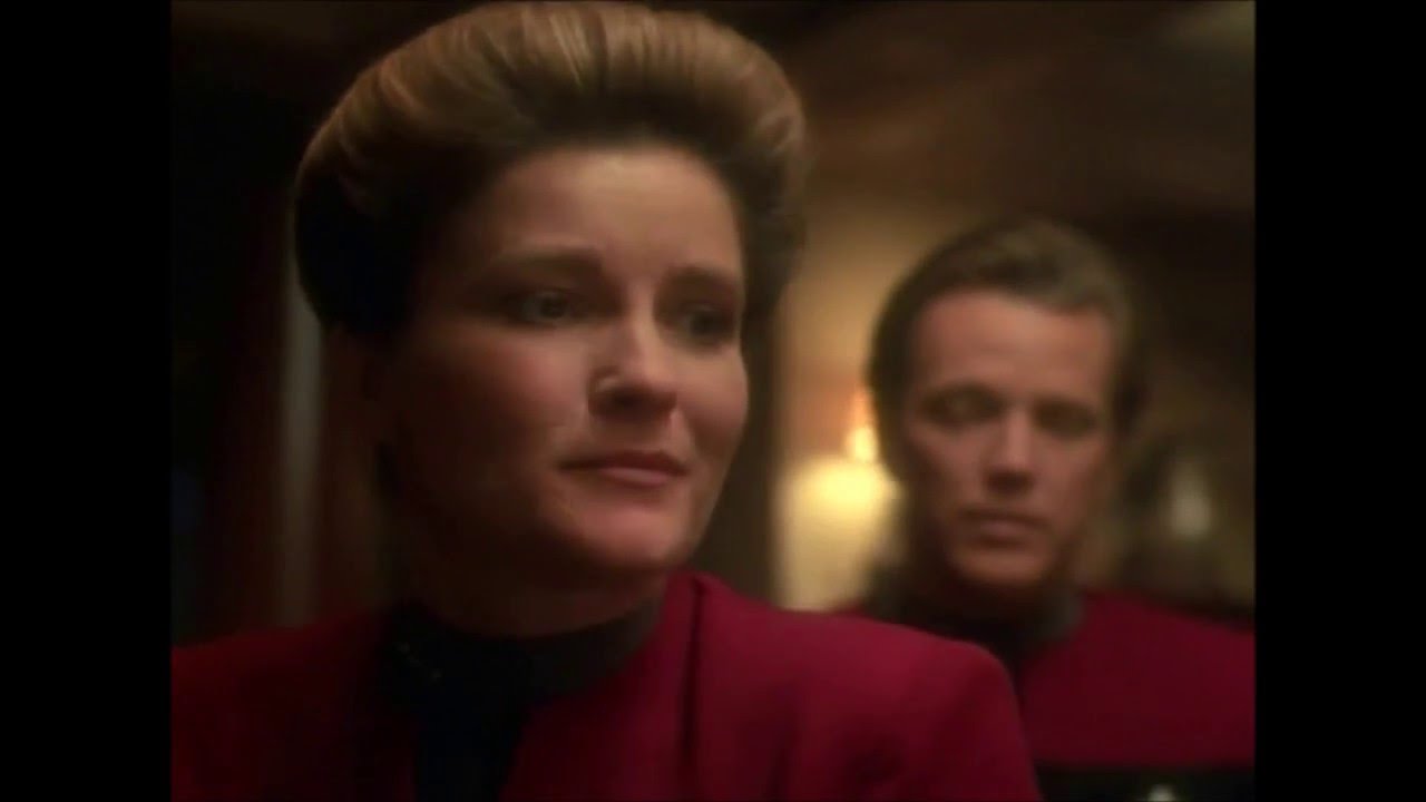 Captain Janeway Plays Pool: 