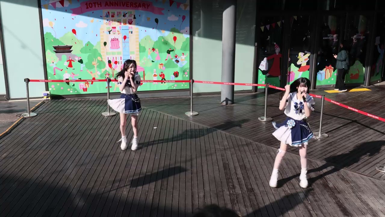 20260307 HURUCHU Full ver [LIVE IDOL CITY 현대아웃랫 개점 10주년] @현대아웃랫동대문점 성큰광장