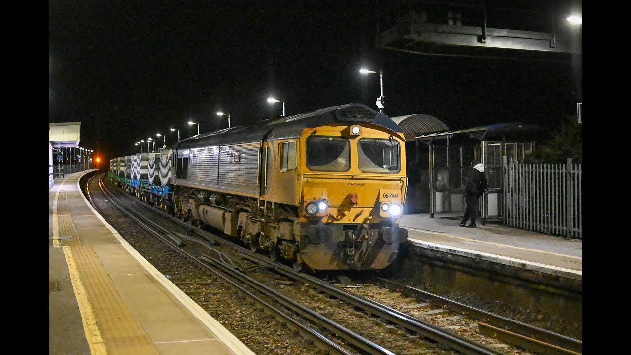 (HD) 6X82 66740 Grain Thamesport - West Ruislip HS2 Tml