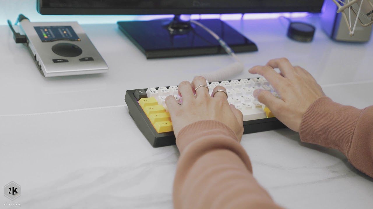 Zephyr with lubed Tealios V2 Typing Sounds