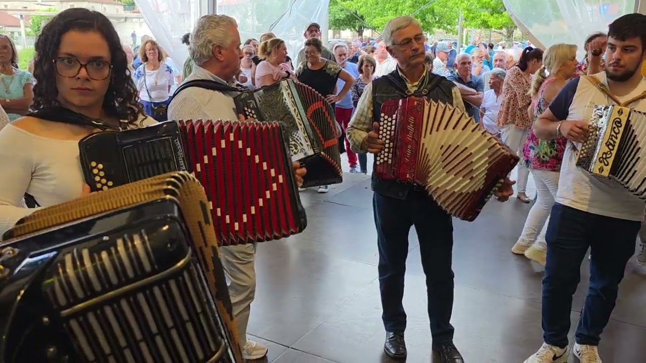 🍀Música Tradicional Danças Alegria Domingos à tarde em Ponte da Barca 🍀