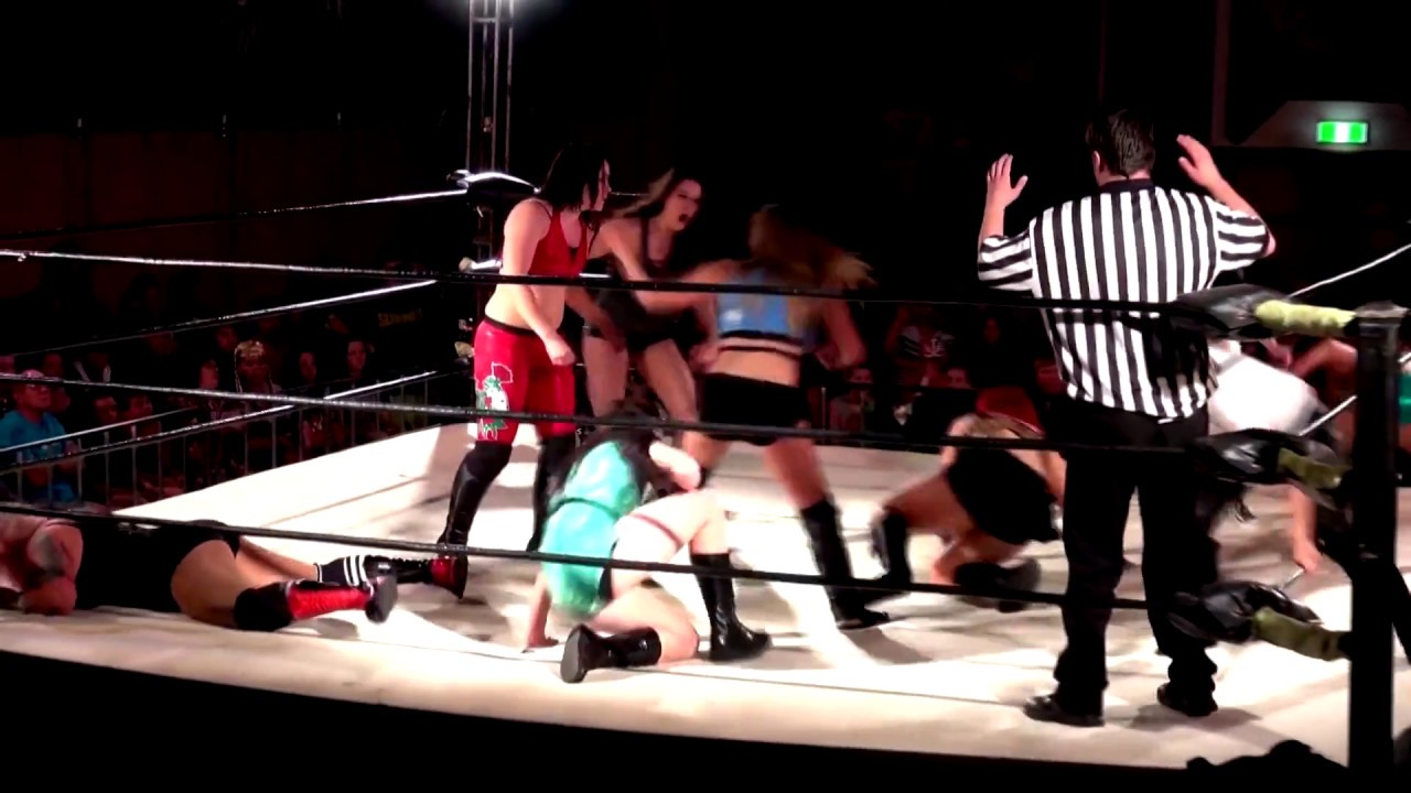 Harley Wonderland vs. Demi Bennett (Rhea Ripley) Lumberjill : 10 Year Anniversary 2015