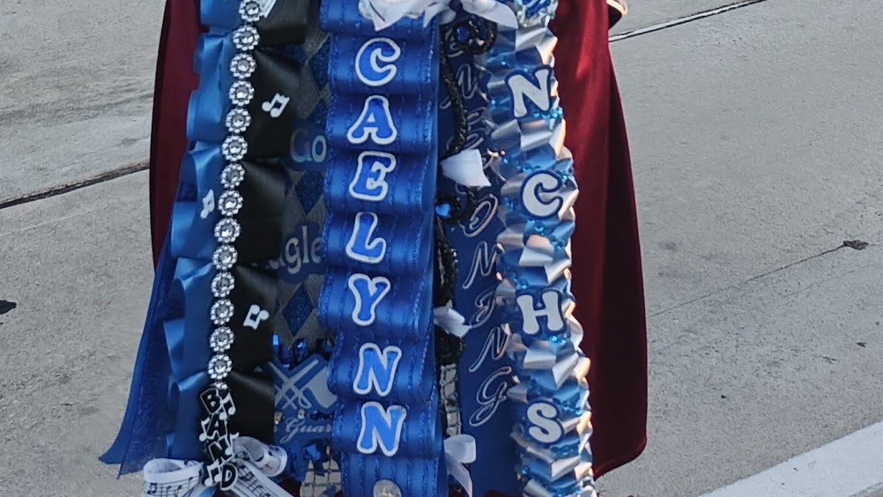 Individual letter name custom cutout for #homecomingmums #homecoming2023 #cricutmade #cricut