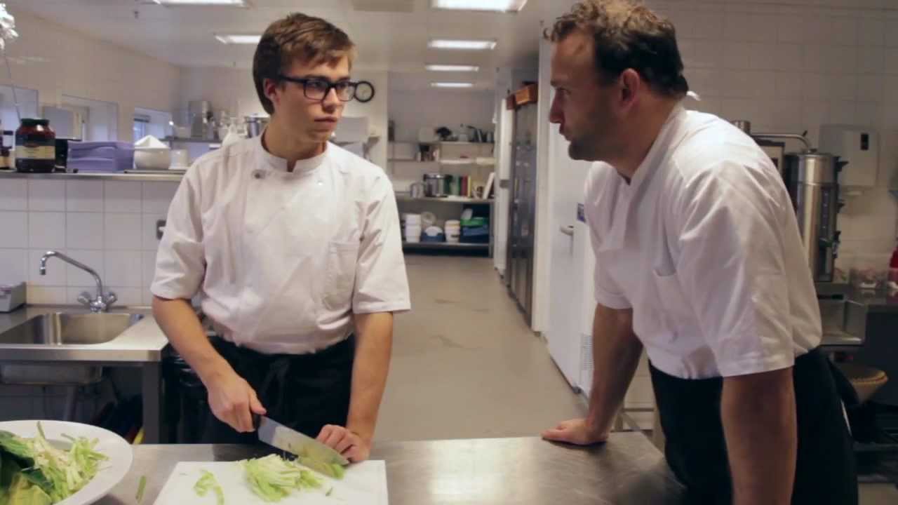 Vasker du h&aelig;nder n&aring;r du laver mad? - Lang