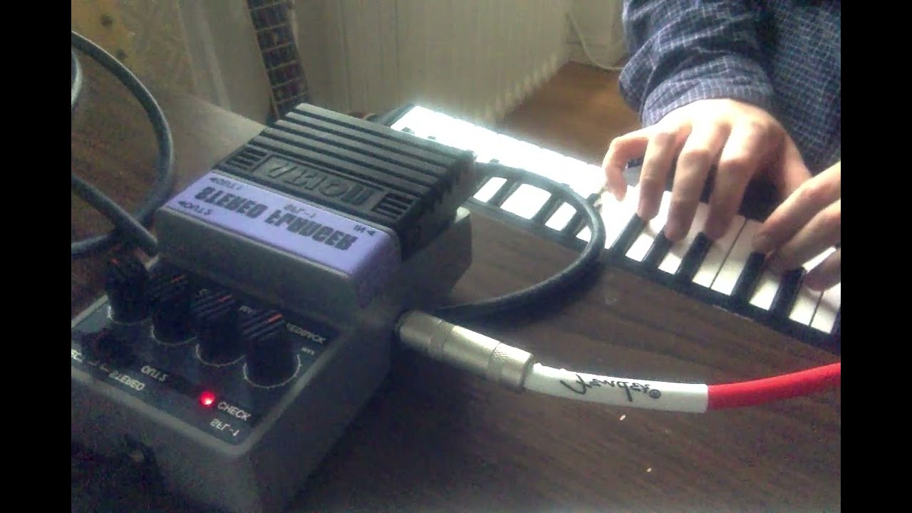 Arion Stereo Flanger SFL-1 - Demo w/ DX100