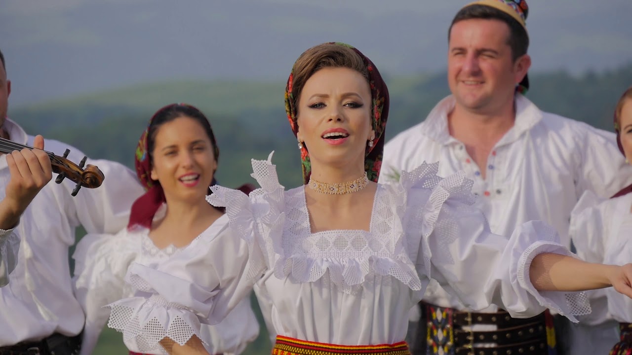 Victoria Bizau & Bogdan Bizau - Hori Morosenesti 2019