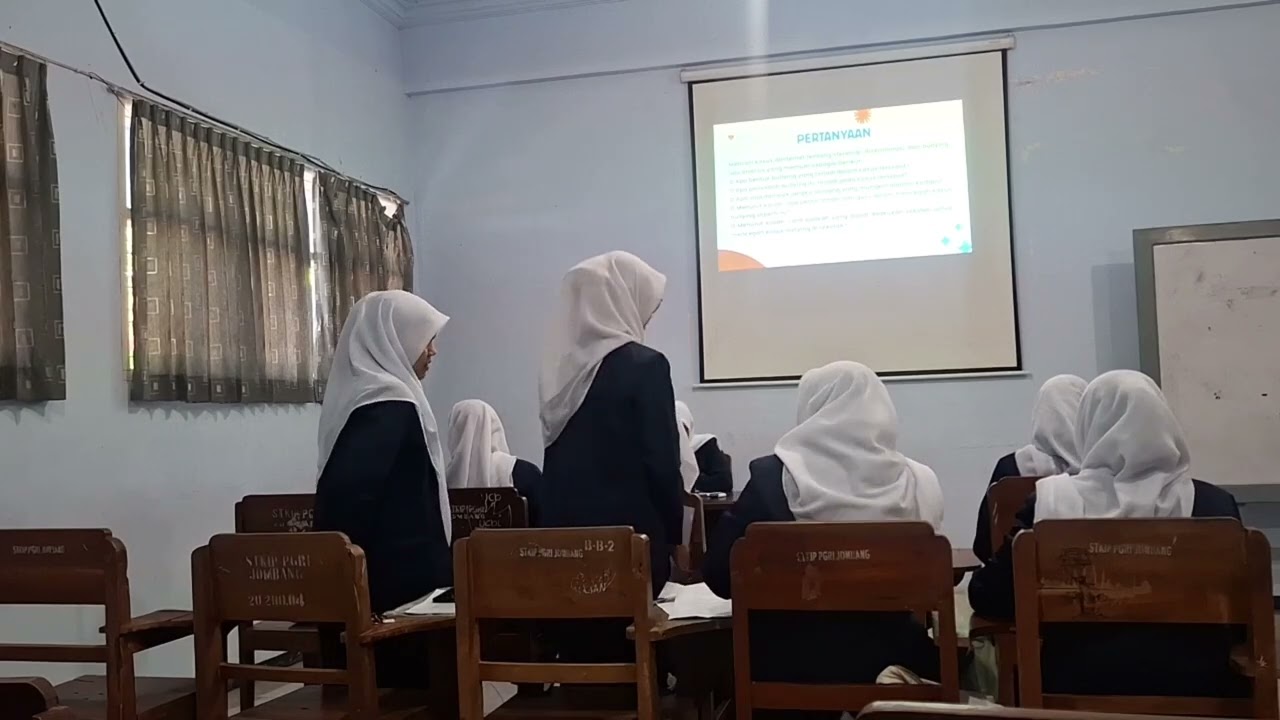 Simulasi Keterampilan Memberikan Penguatan, Menjelaskan Materi, Mengelola dan Menfasilitasi Kelas