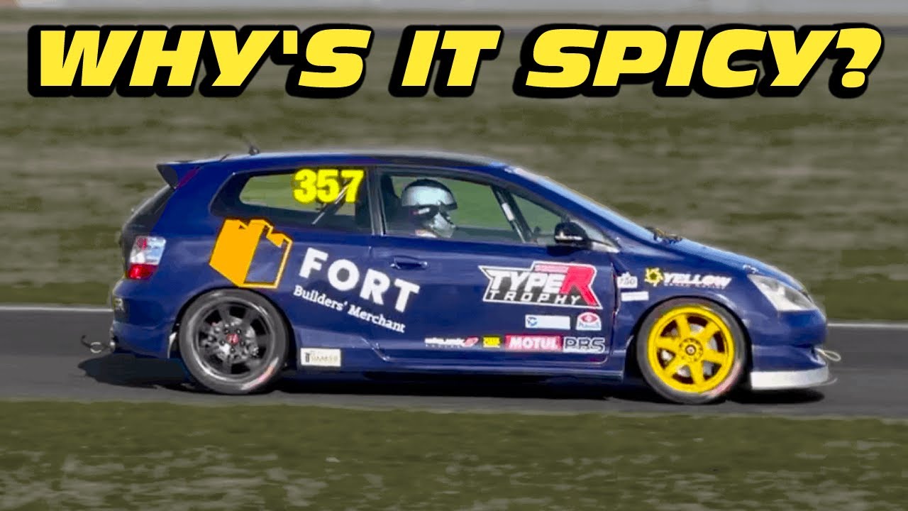 Испытание гоночного автомобиля EP3 Civic Type R на треке
