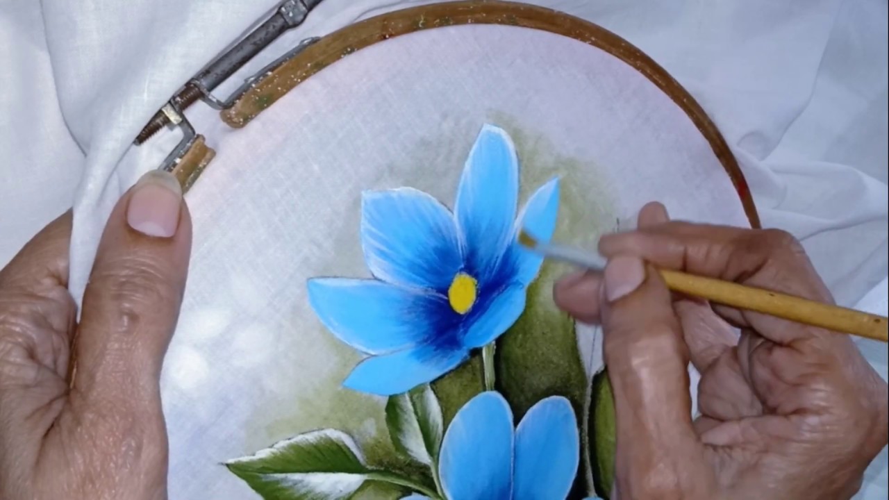 Painting. Fabric painting flowers. Fabric painting on clothes. Fabric painting techniques.