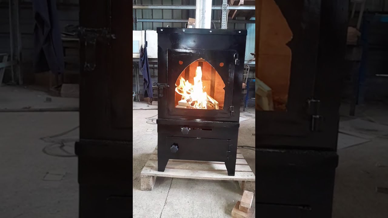 مدفأة بالخشب wood-burning stove
