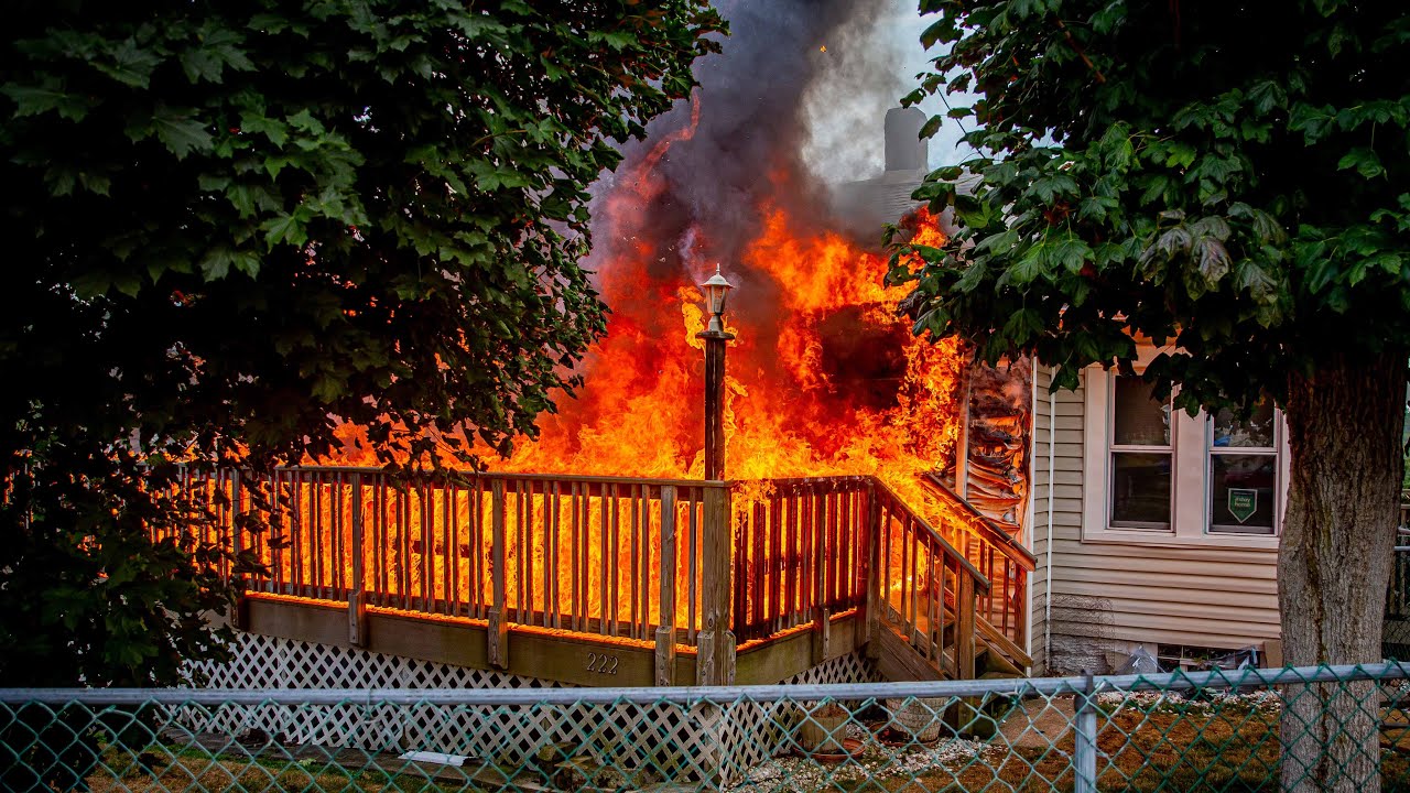 STRUCTURE FIRE NEW KENSINGTON