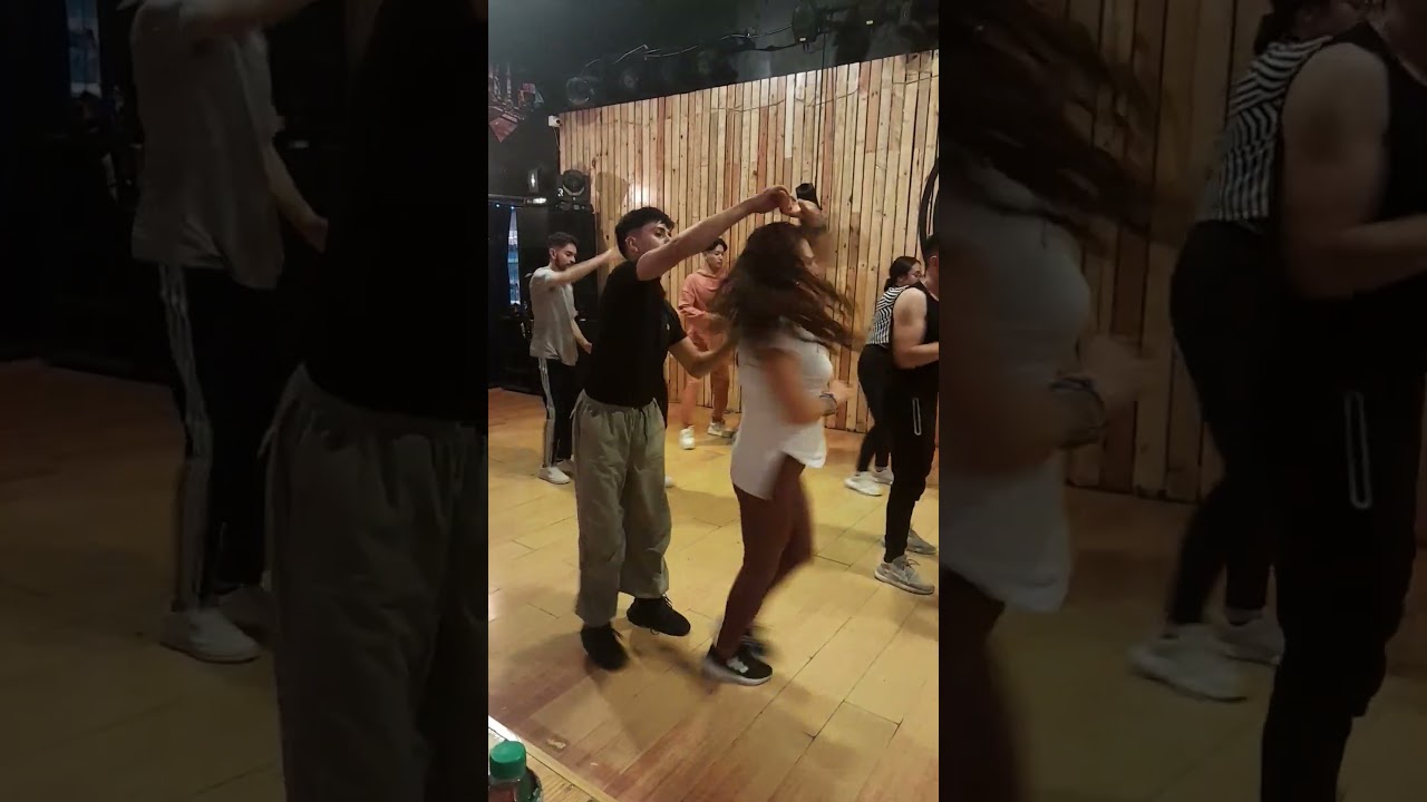 Aprende pasos y vueltas de salsa para impresionar 😉 