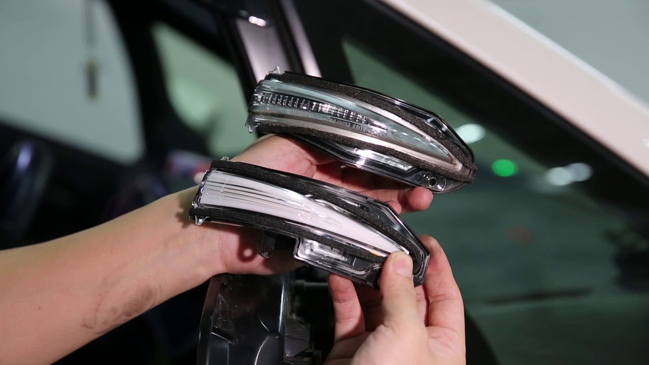TOYOTA NOAH 80 VOXY 80 Rear mirror light replace & install, 側鏡燈 方向燈 流水燈 更換及安裝