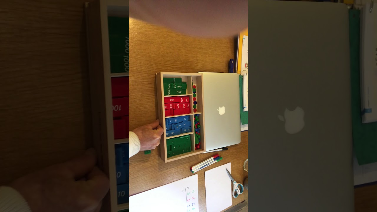 Montessori mathématiques 01 Le jeu des timbres  Addition statique