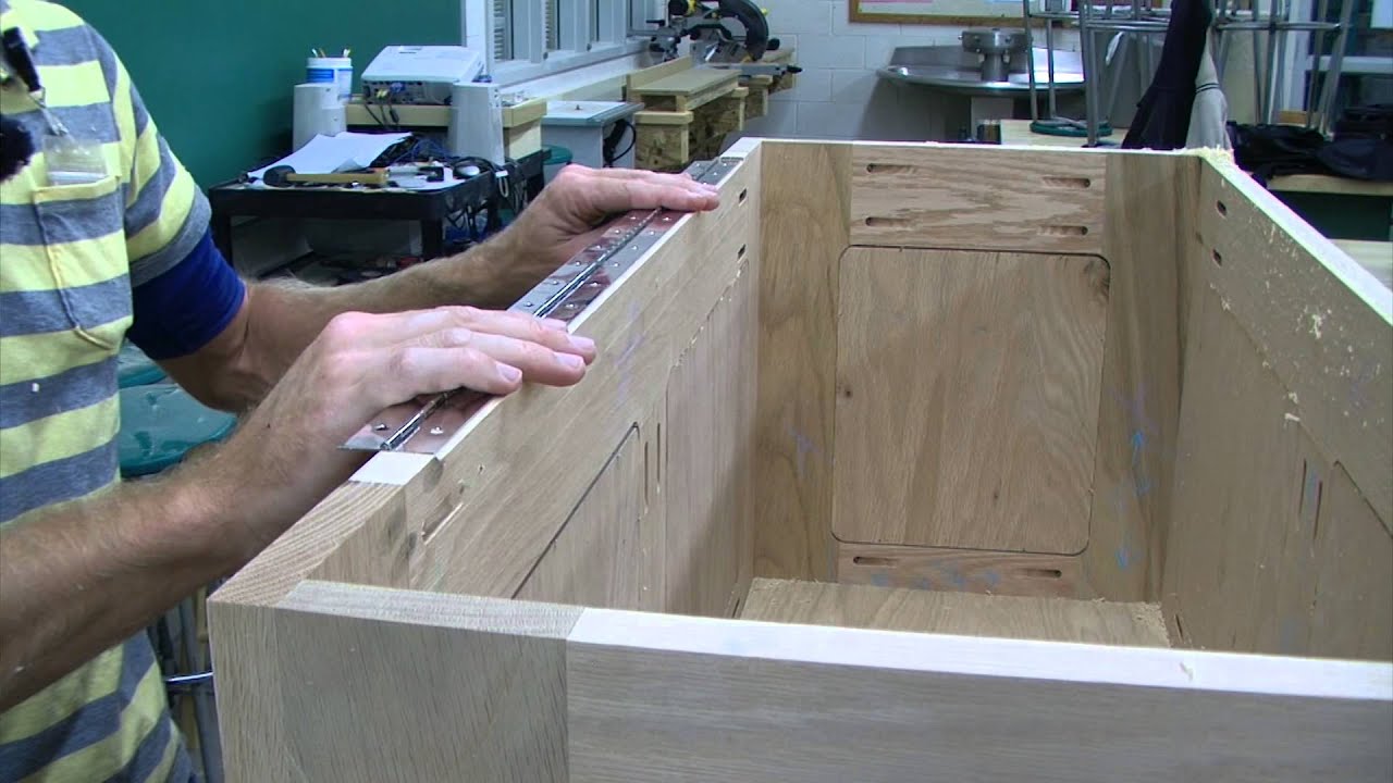 Blanket Chest Project Tutorial - Step 12c - Final Assembly
