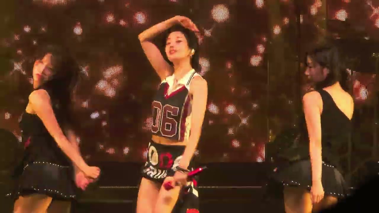 250824 권은비 콘서트 'THE RED' - Crazy In Love (4k HDR)