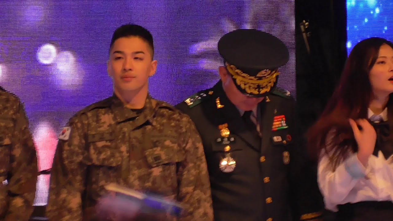 전 출연자 기념촬영(태양,대성,윤두준,고경표,2PM)@ 2019자운대민군화합페스티벌(190426)