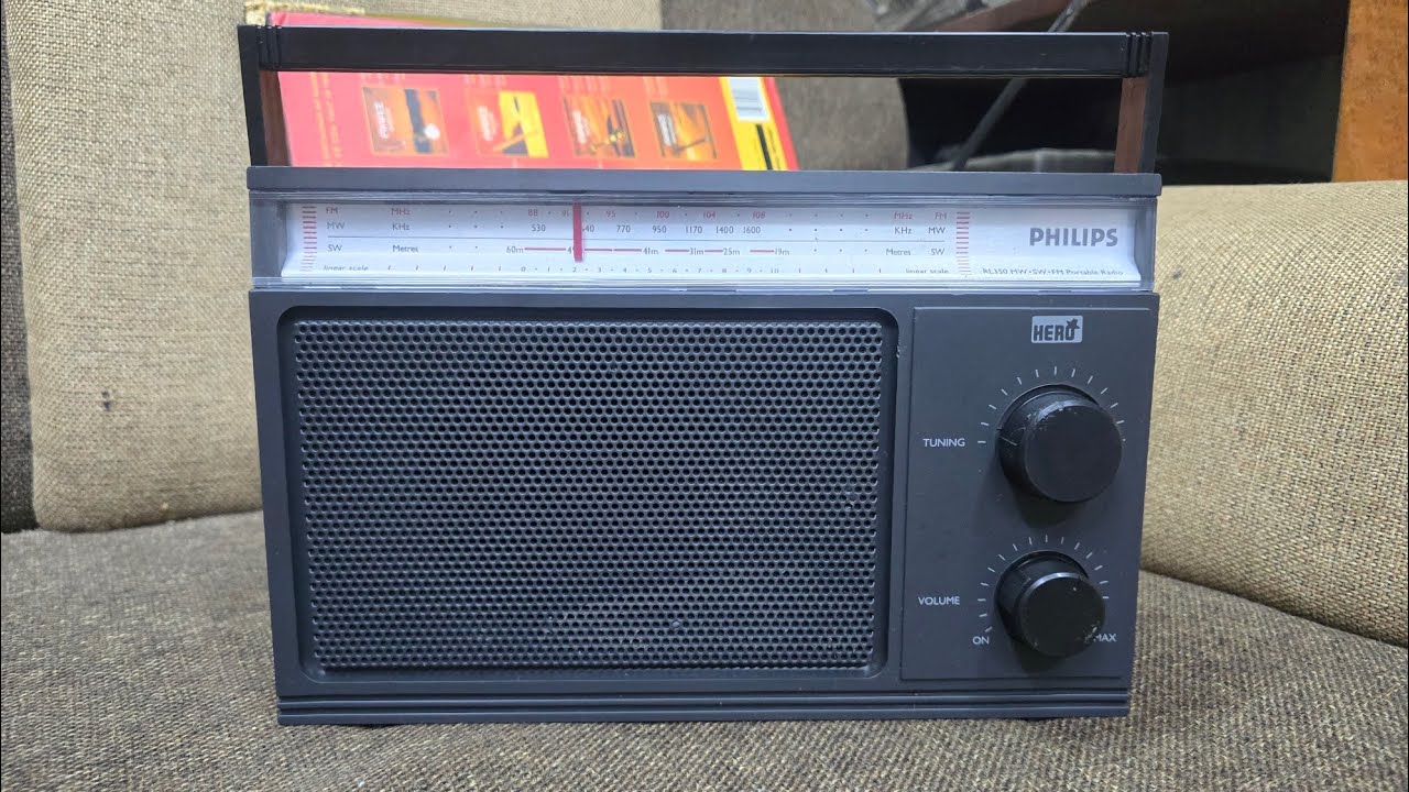Philips 15RL-350 FM,MW,Sw. Mint condition Radio @ Mo. 9427322171