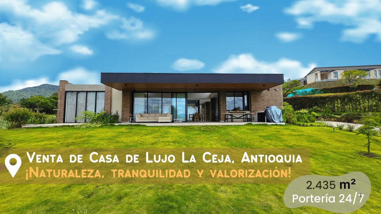 Venta de casa campestre en La Ceja con lote amplio y vista campestre