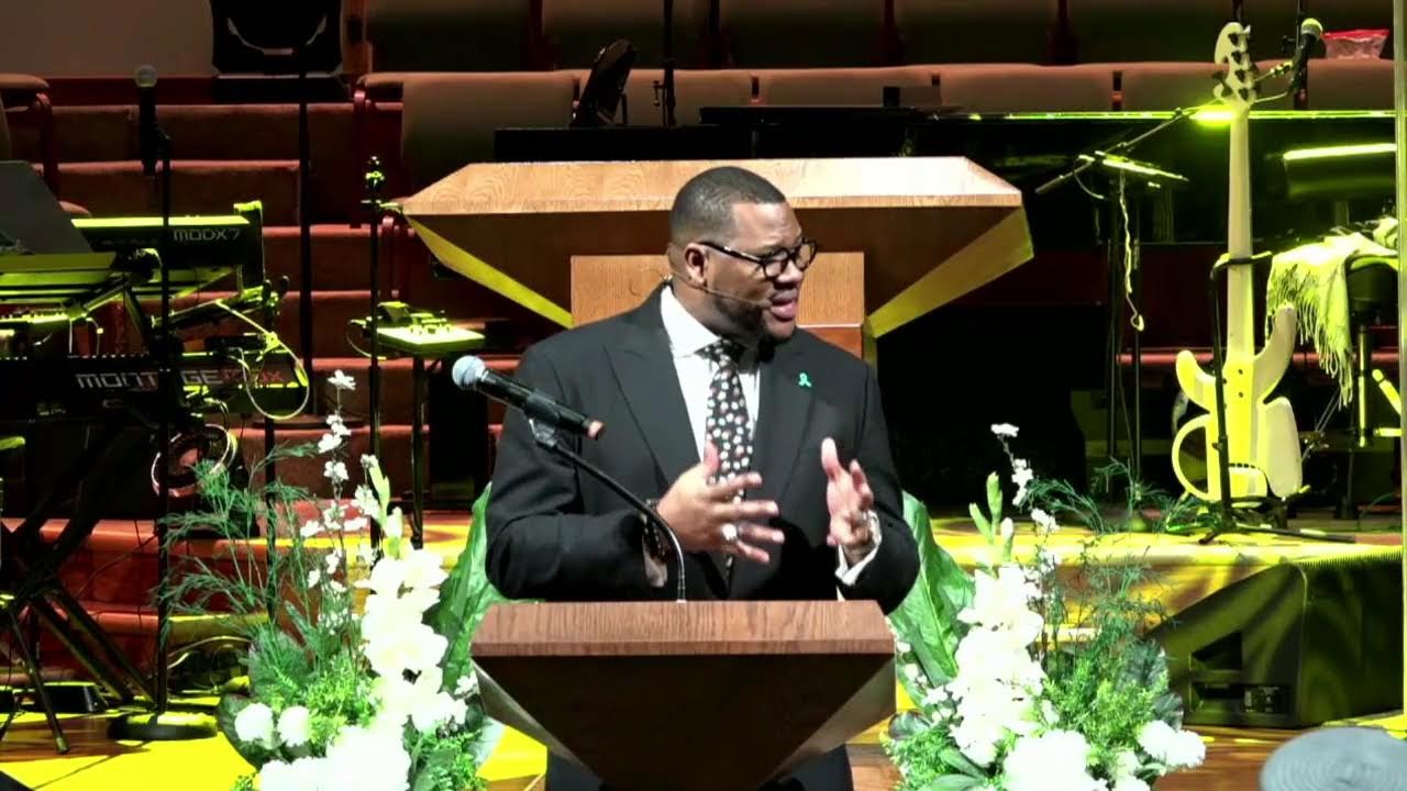 8:00 AM Service
