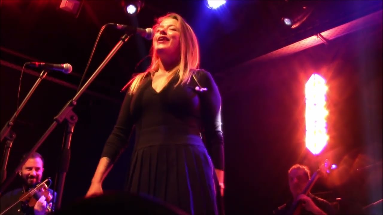 Ιουλία Καραπατάκη - Φύλλα αλκαλικά @ Block 33, 22/11/2025