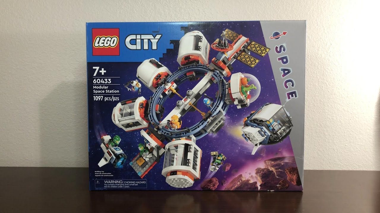 Обзор модульной космической станции Lego City 2024