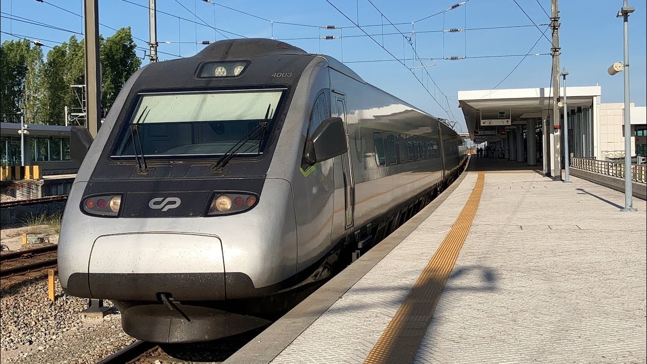 Comboios diversos no Pinhal Novo