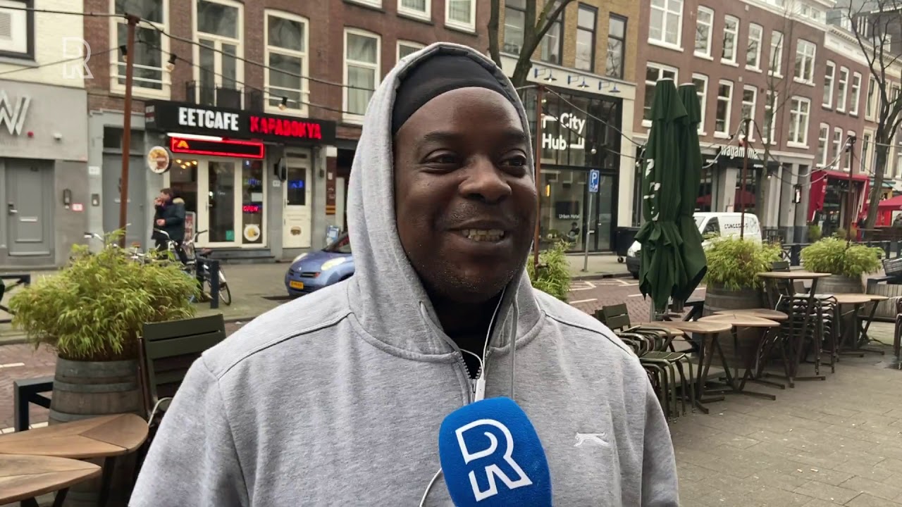 'Witte de Withstraat heet zo omdat er veel witte mensen lopen'