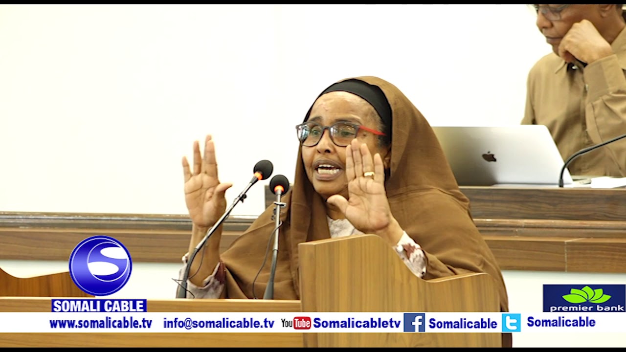 Xildhibaanada Golaha Shacabka Soomaaliya ayaa maanta Su'aalo waydiiyay wasiirka Wasaarada  Caafimaad