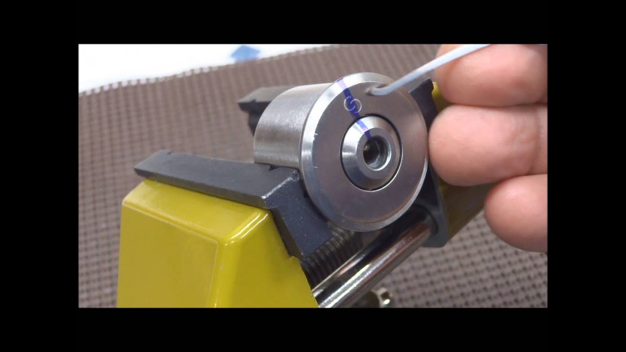 (188) How to Pick a Circular Keyway Lock