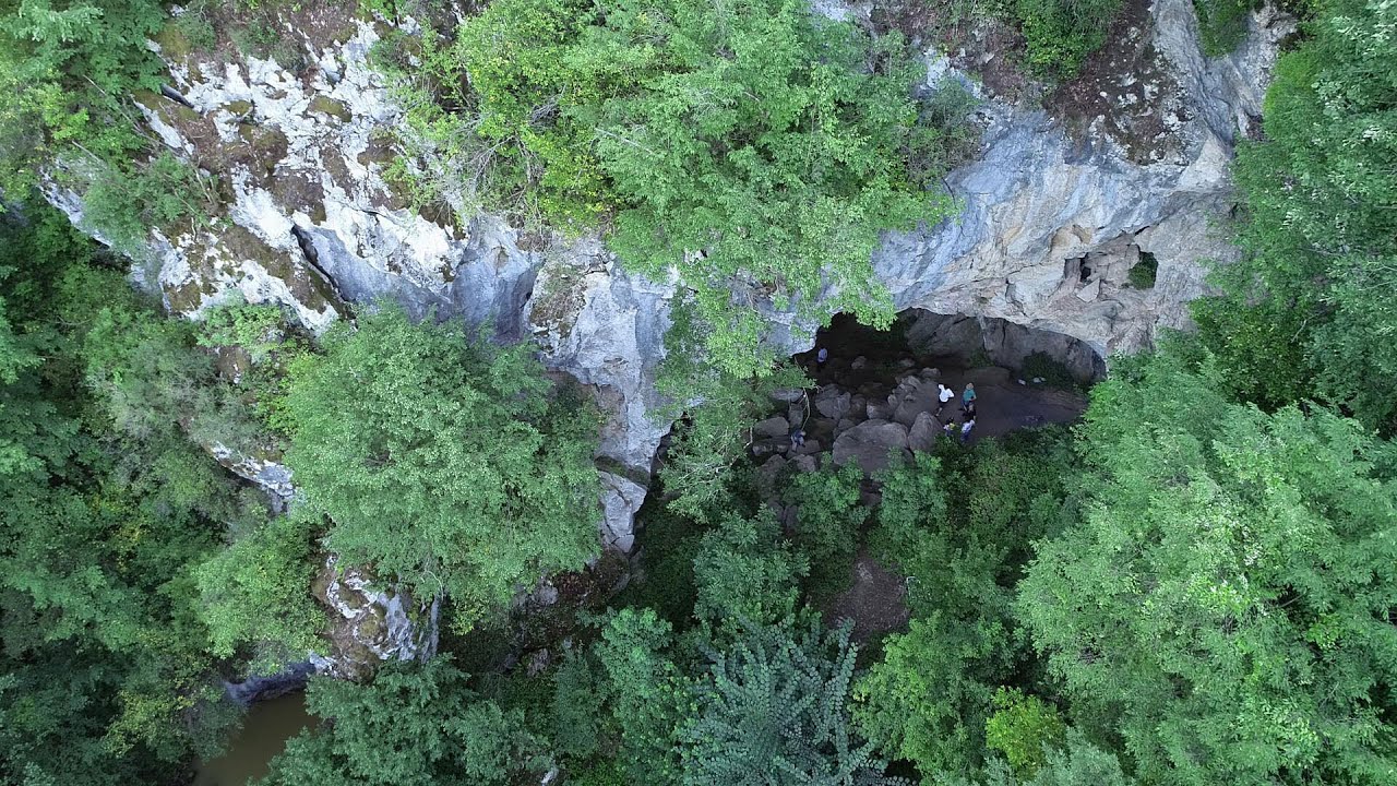 Binlerce yıllık tarihiyle Çayır Mağarası turistlerin ilgisini çekiyor