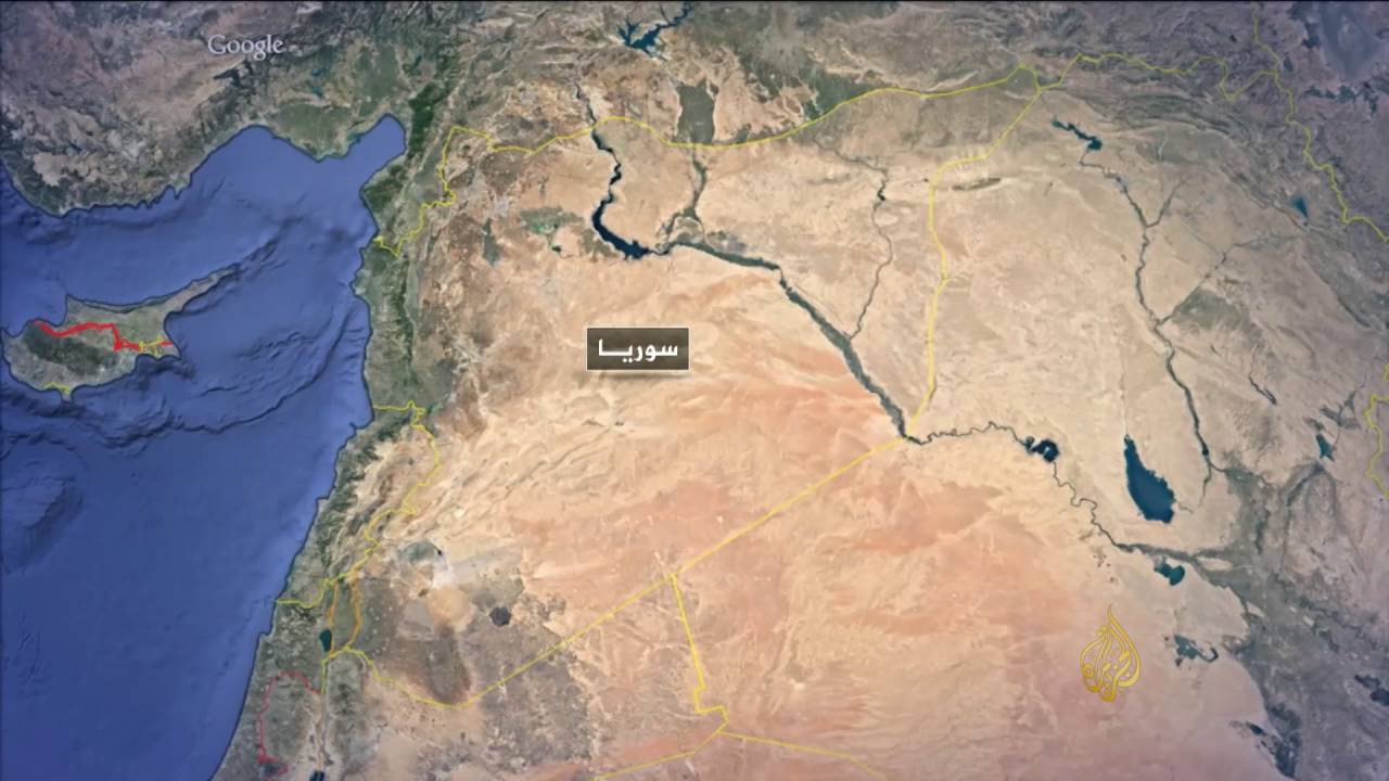 غارة روسية تدمر جسر العشارة بدير الزور