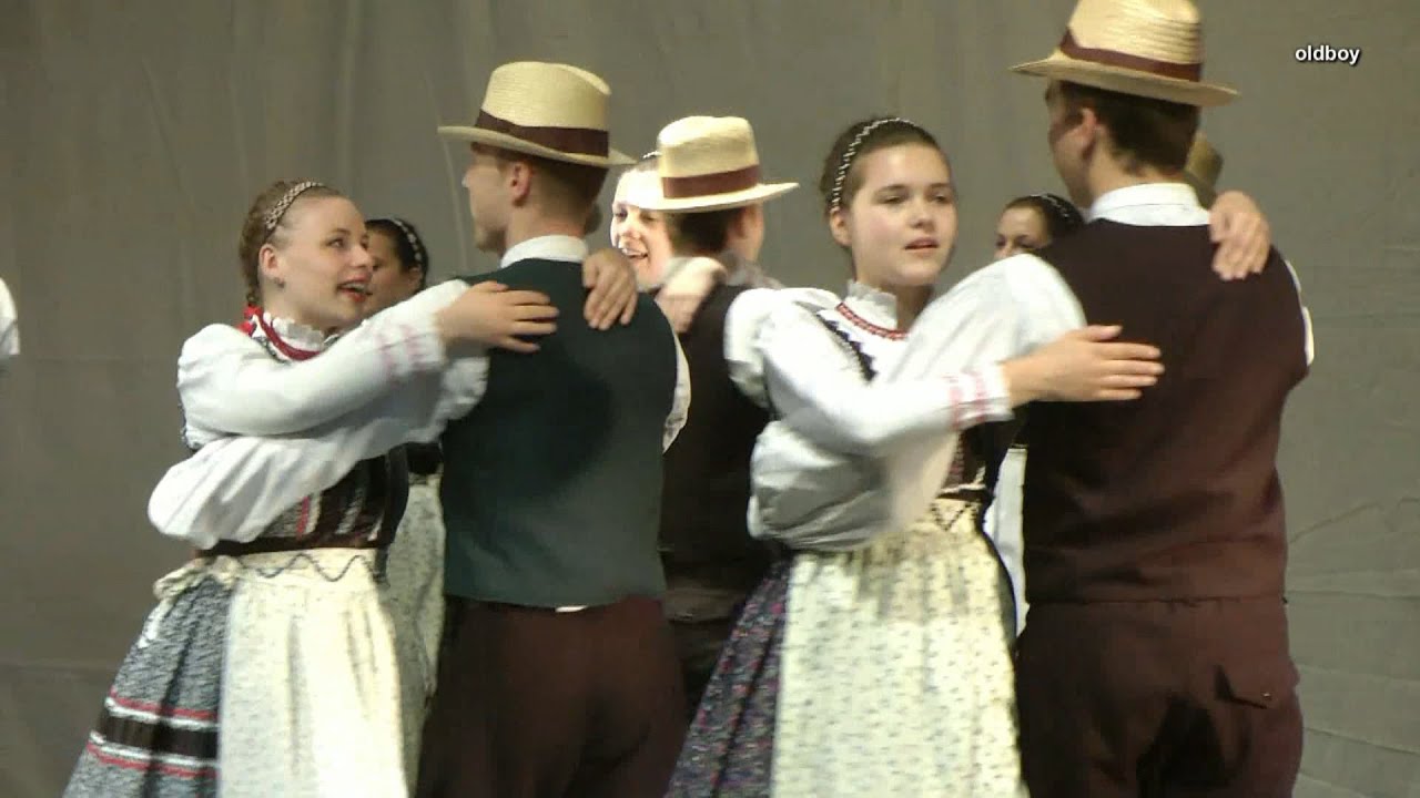 Vajdakamarási táncok - Csillagszemű Táncegyüttes
