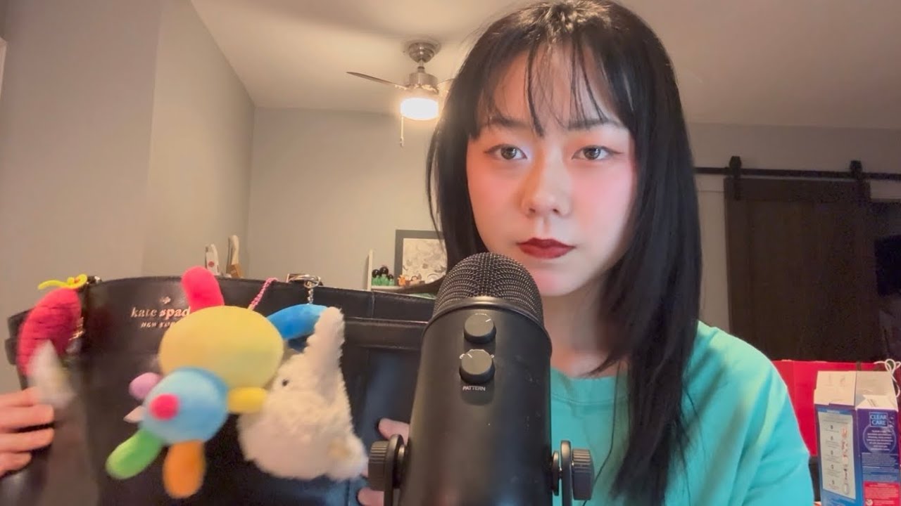 asmr what’s in my work bag (updated version) // tapping, scratching, random triggers, rambling