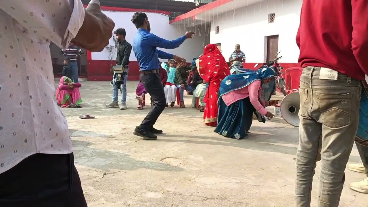 रीवा जिले के गुढ़ का सुपरहिट देशी बघेली डांस Rewa jile ke guth ka superhit deshi bagheli dance 