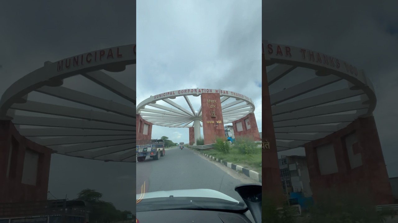 Hisar Gate draped in clouds #hisar #haryana #weather #clouds #ashokchakra #proud #indian #drive