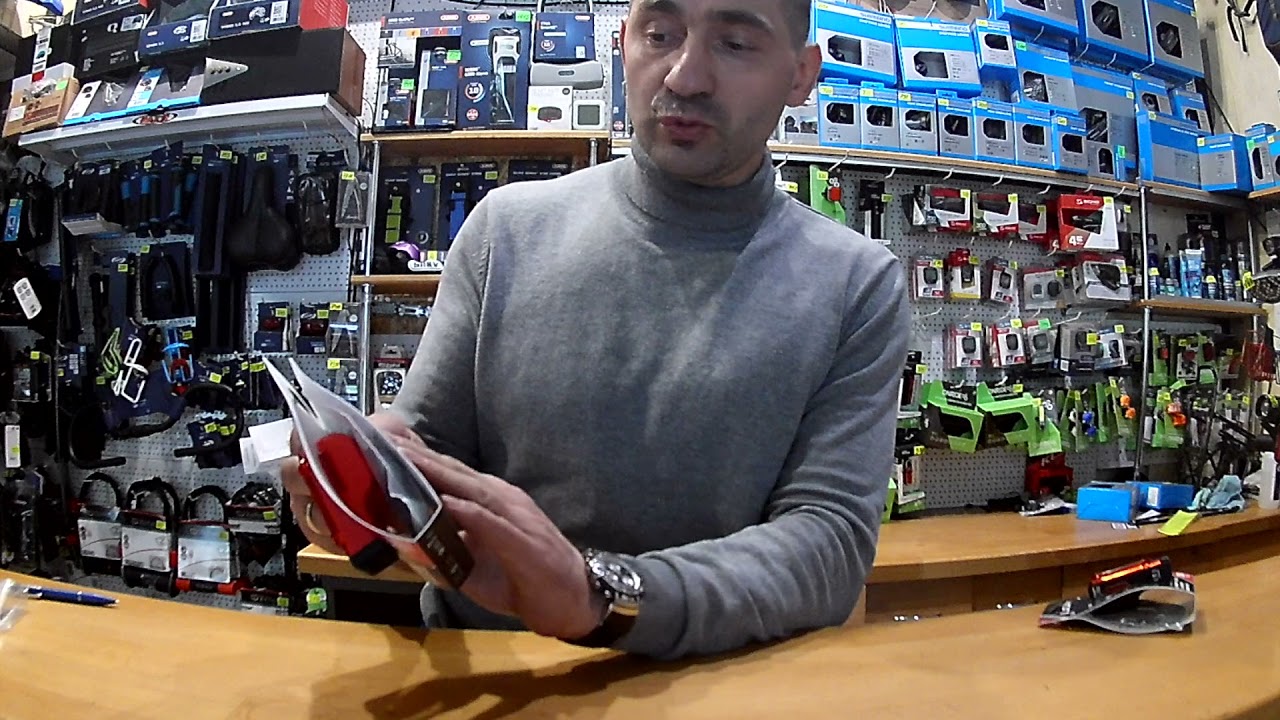 Мигалк задняя Lezyne Strip Pro Drive Rear (300 lumen), видео обзор веломагазина VeloViva.