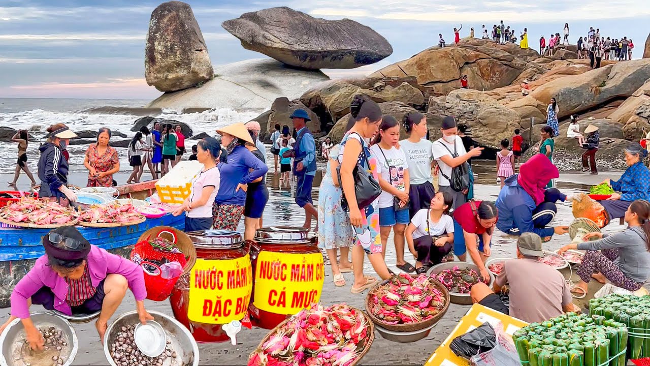 Biển Sầm Sơn Thanh Hóa Mùa Hè║Hòn Trống Mái Biểu Tượng Tình Yêu Chung Thủy
