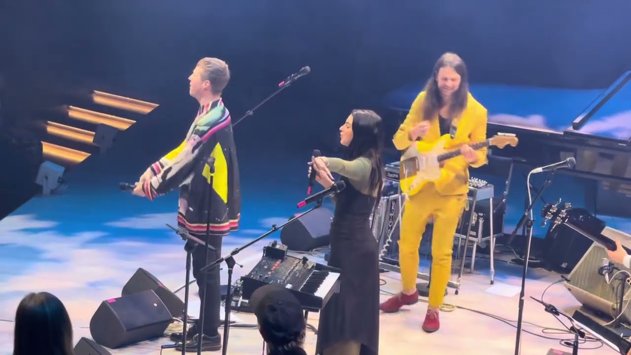 TIMO KÄMÄRÄINEN – 10. Nuori ja kaunis (feat. Olavi Uusivirta & Mirella) – 7:55