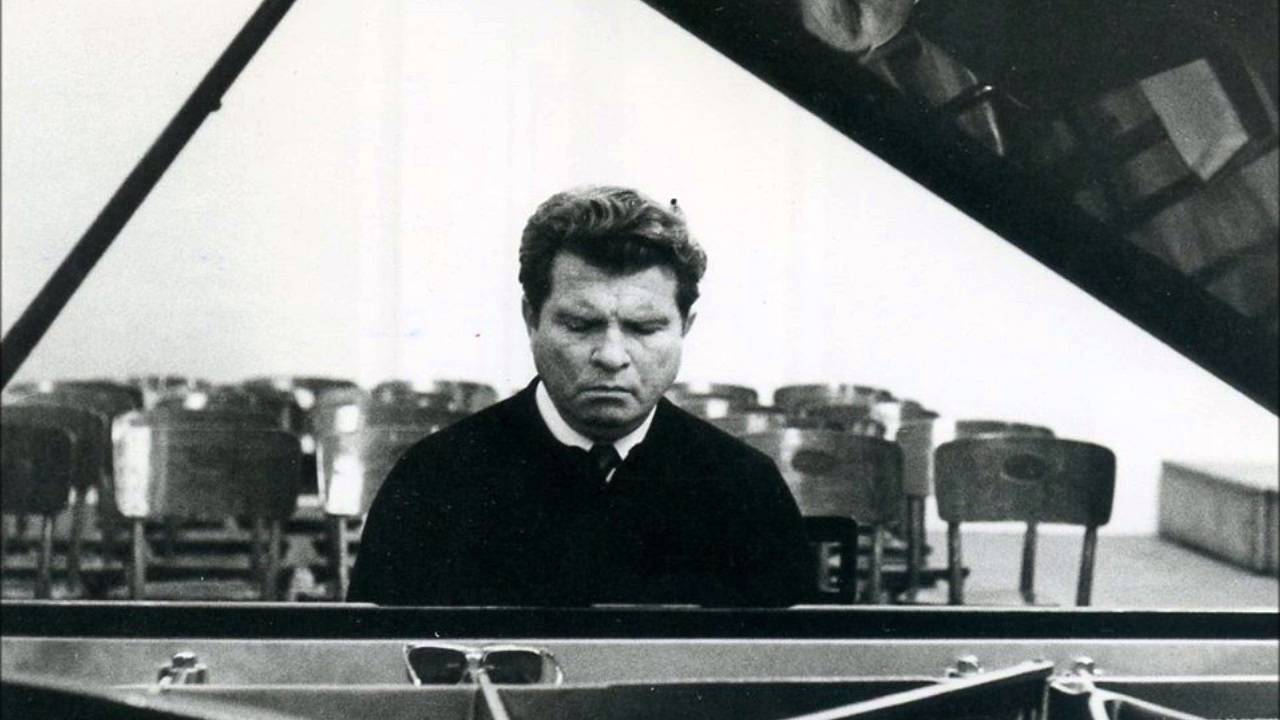 Beethoven - Piano sonata n°7 op.10 n°3 - Gilels Cheltenham 1980