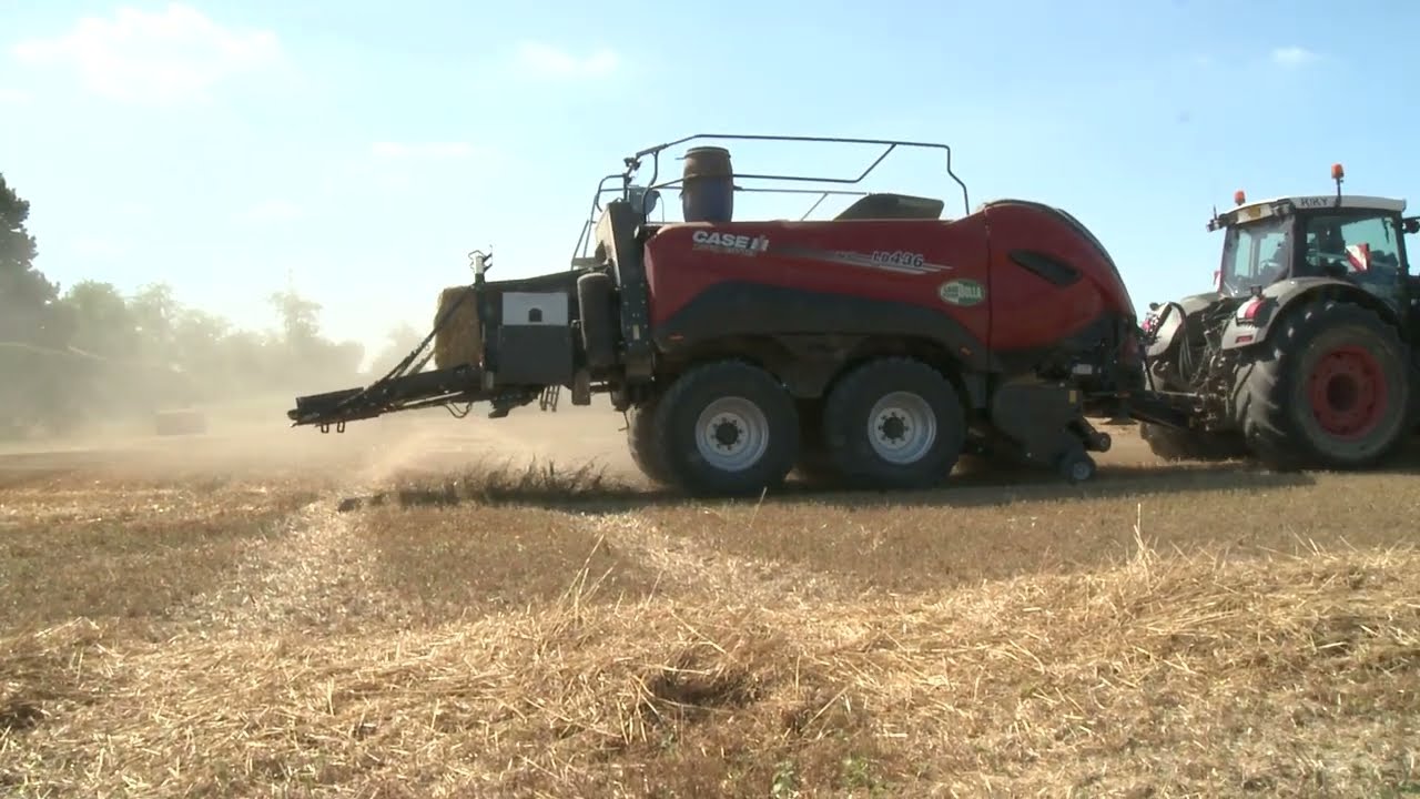 Fendt 939 e LB436HD in pressatura paglia 2025