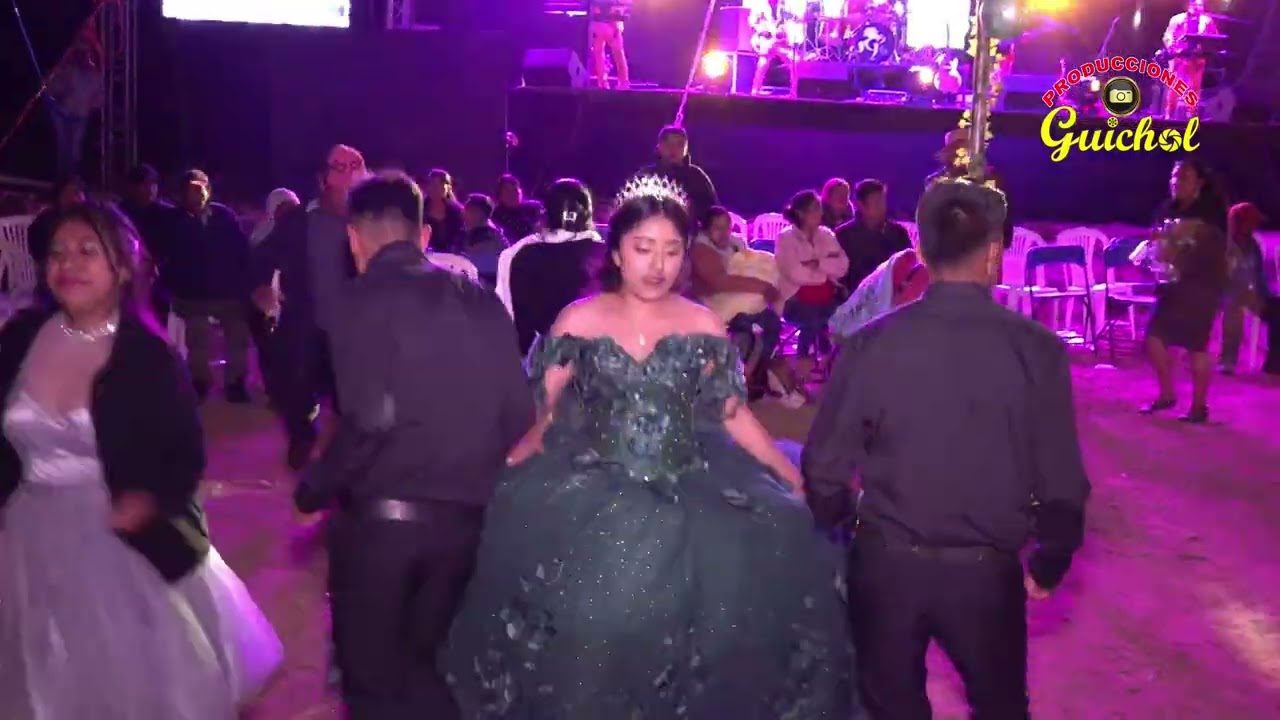 Así se Goza en Santa Cruz Xitla con Galope Baile de 15 Años