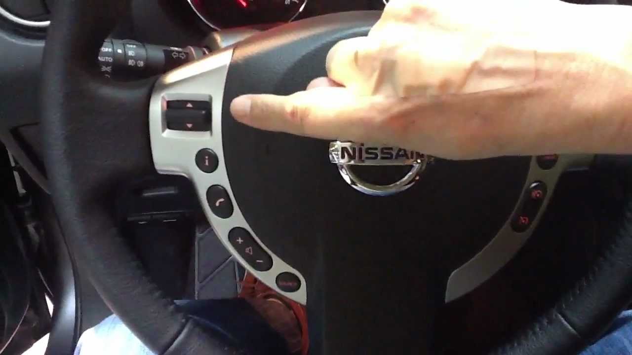 Scopriamo all'interno Nissan Qashqai con Loris