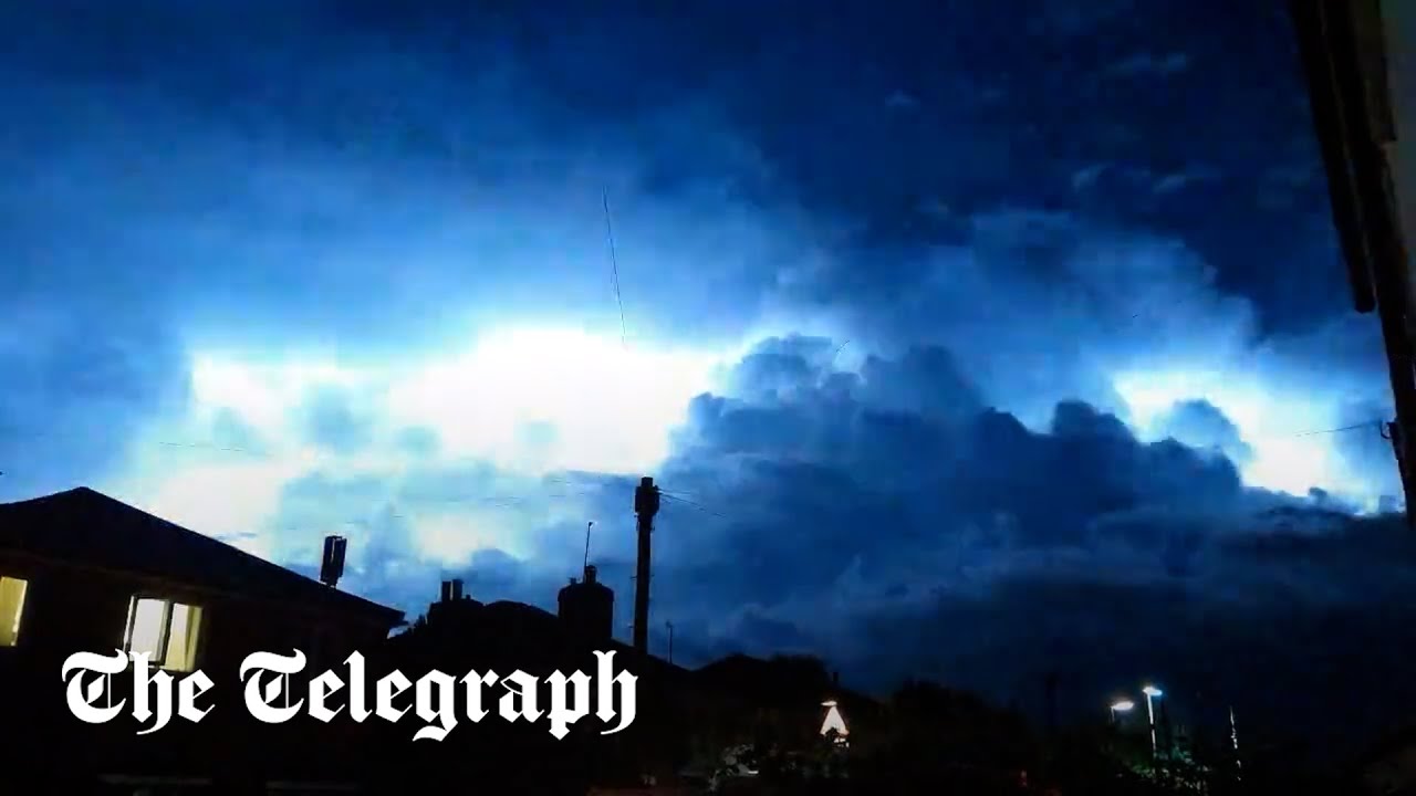 UK weather: Flooded airport closes as half a month&rsquo;s rain falls in one hour