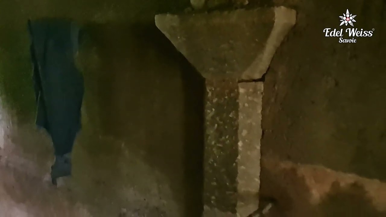 LE TREMBLE village abandonné - St Étienne de Cuines (73)