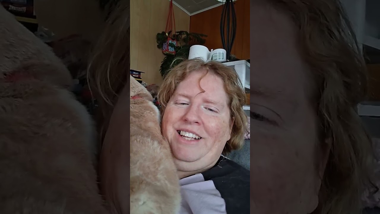 Cat Cuddles and Fibromyalgia 