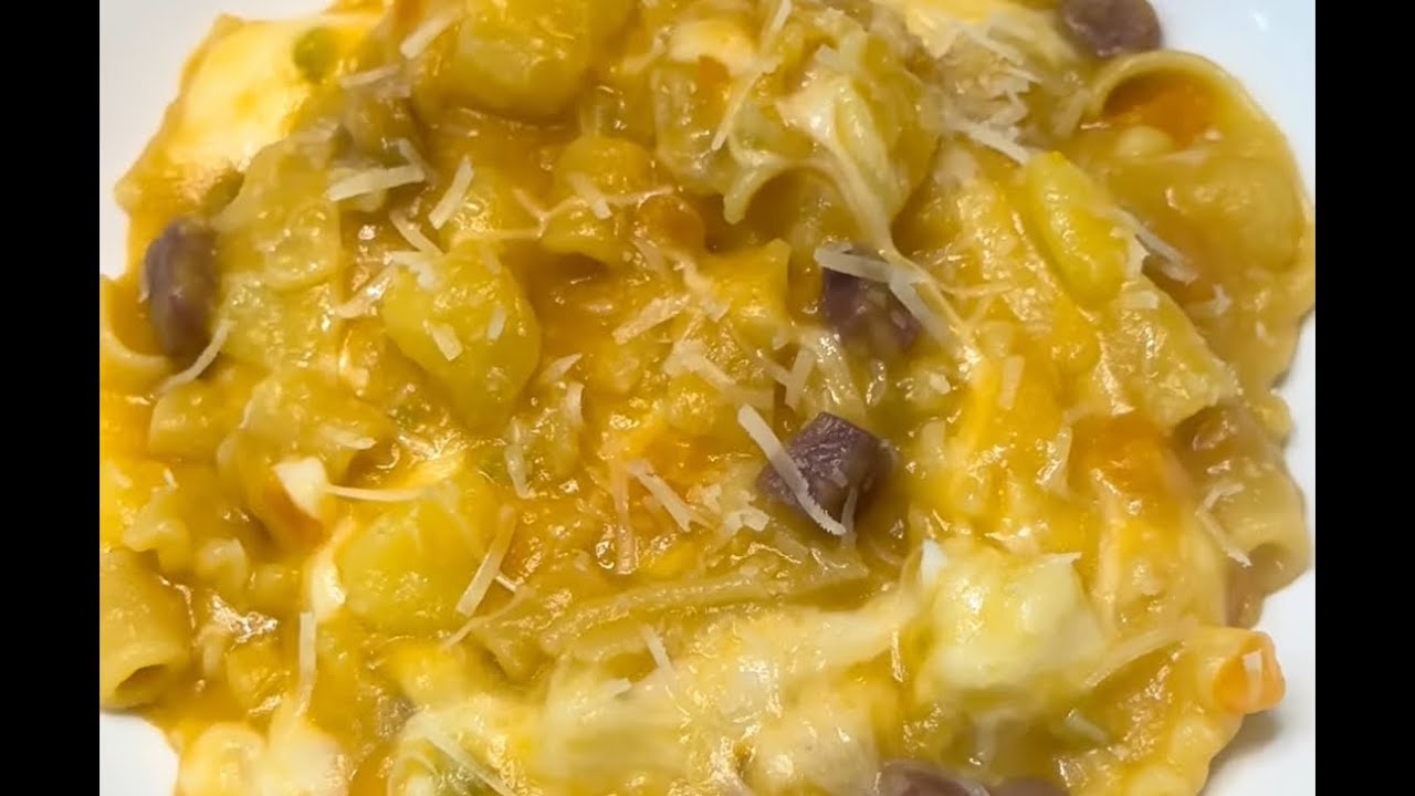 pasta patate e provola alla napoletana