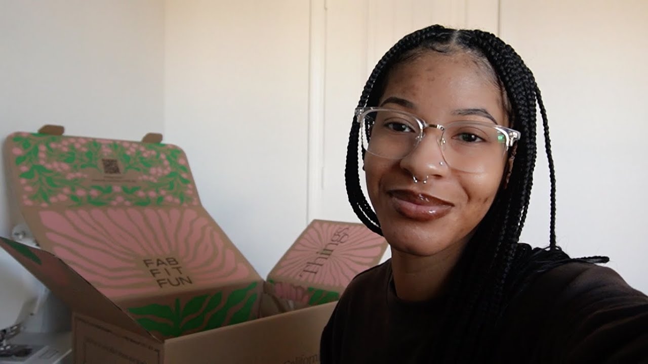 SPRING 2025 FAB FIT FUN BOX!